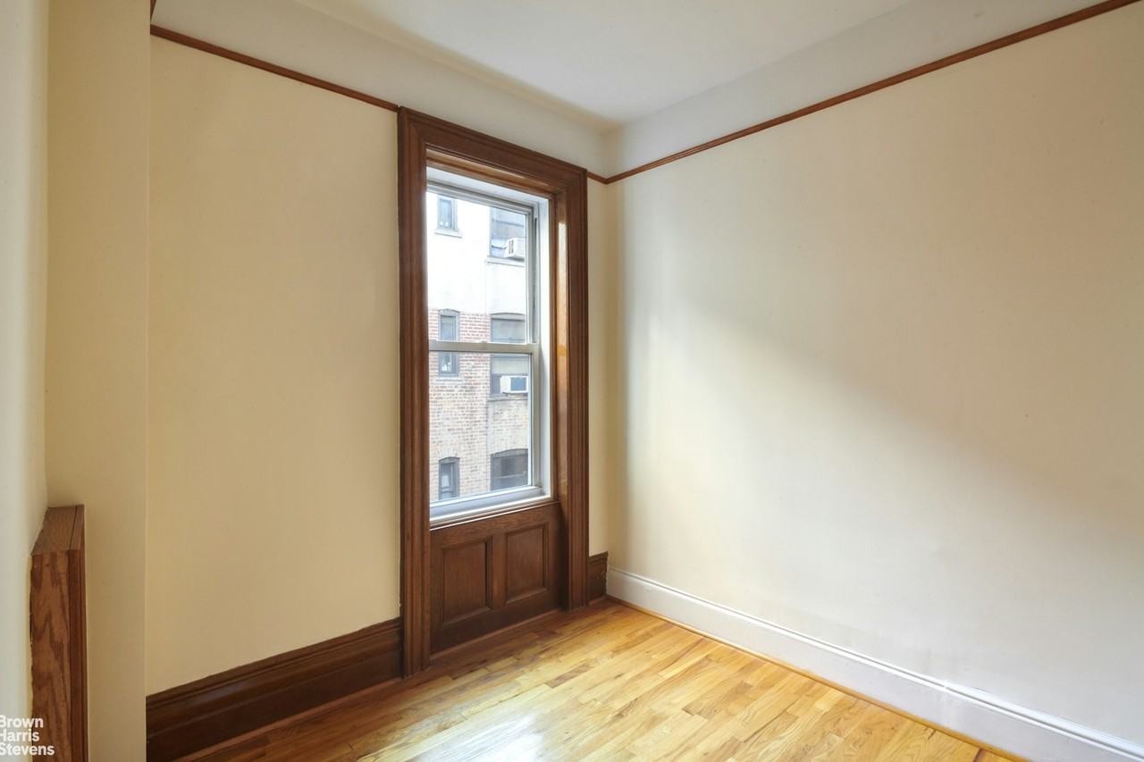 25 Charles St #5E - Photo 7 of 12