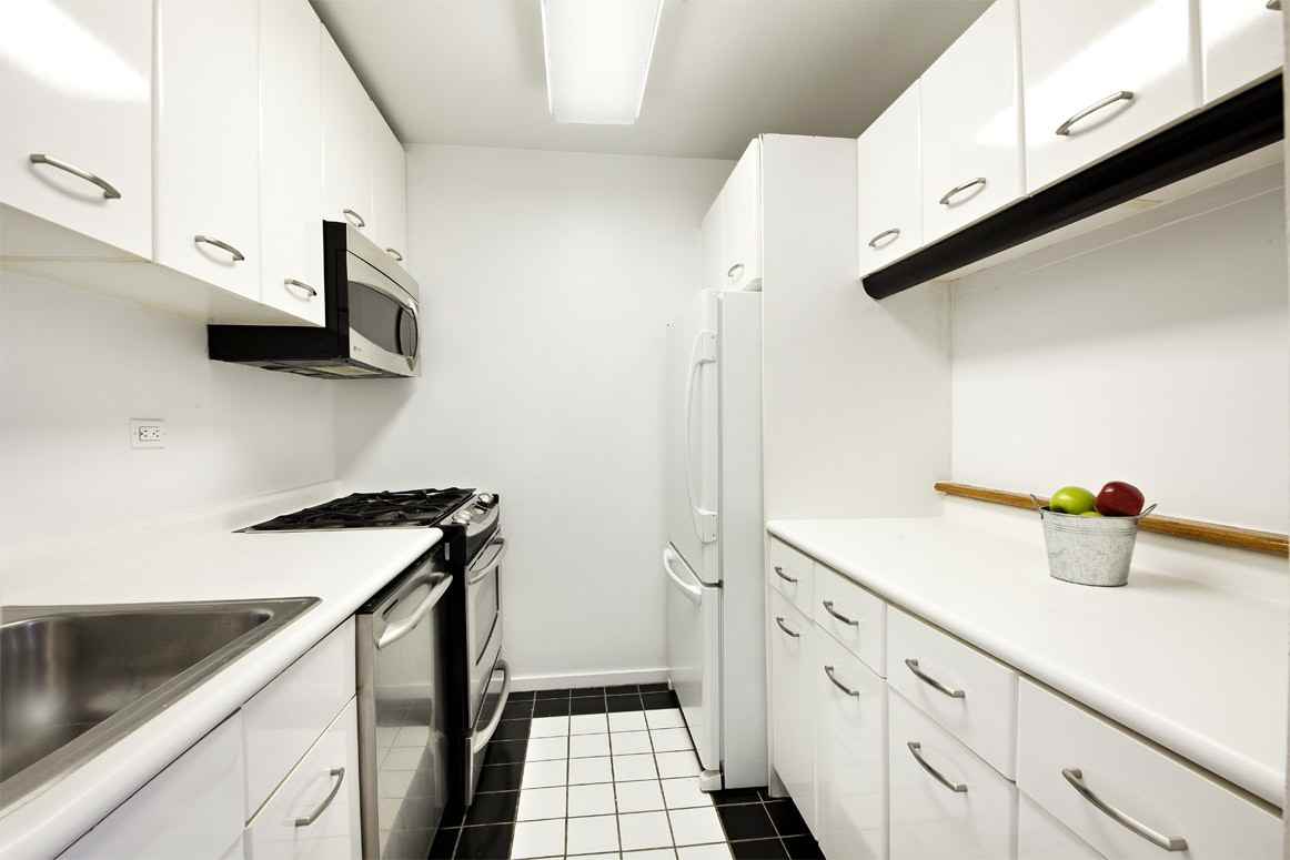 2373 Broadway #611 - Photo 3 of 9