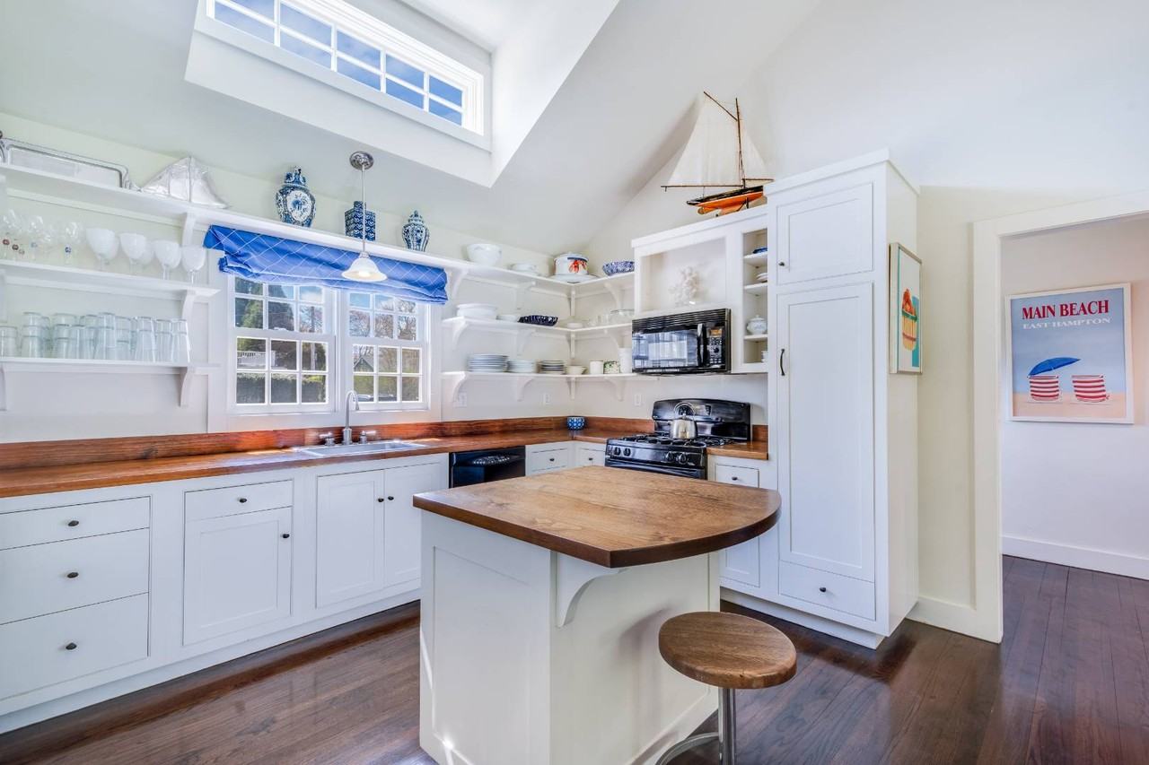 28 Mill Hill Ln - Photo 6 of 8