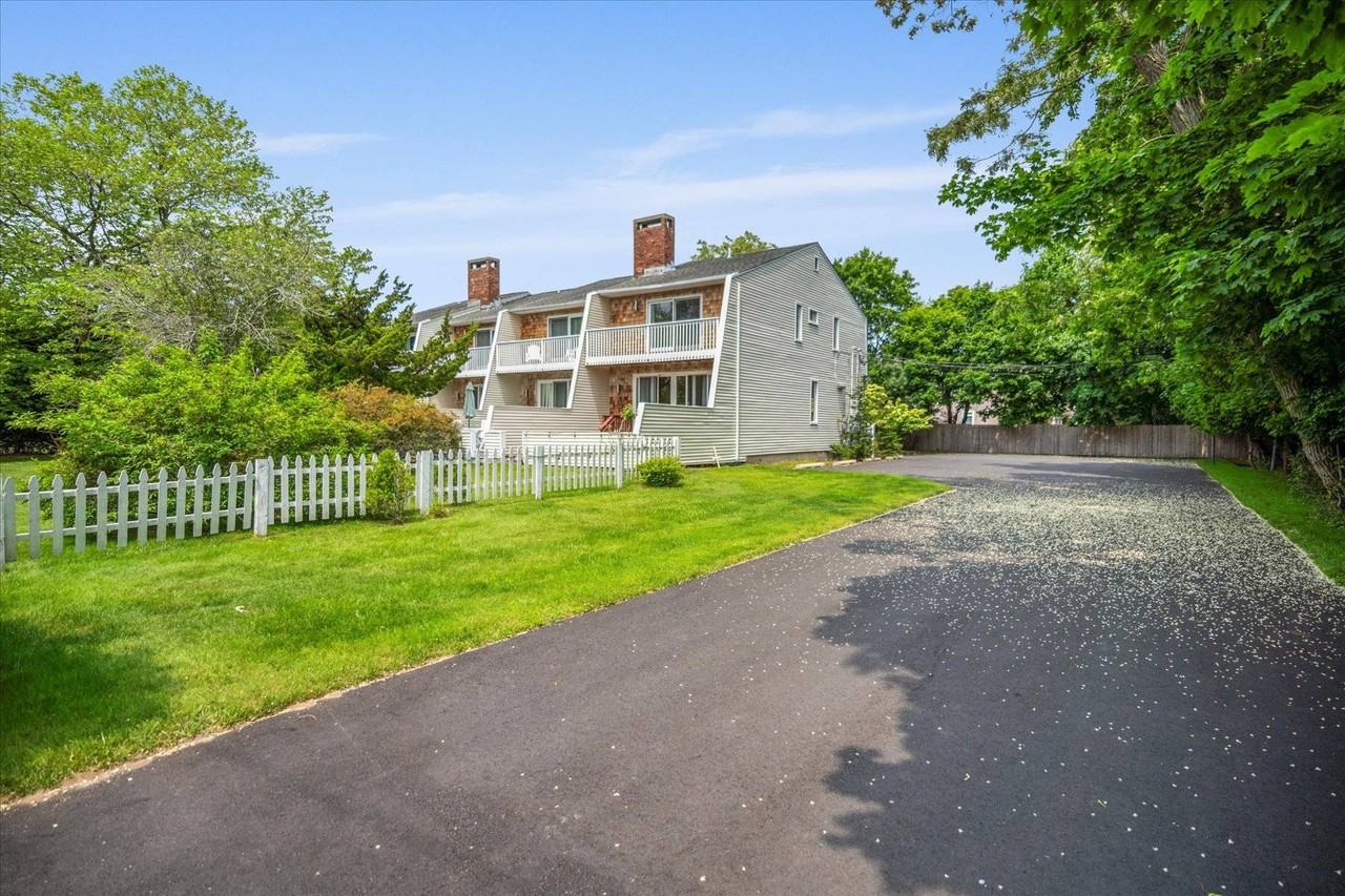 188 Main St - Photo 4 of 18