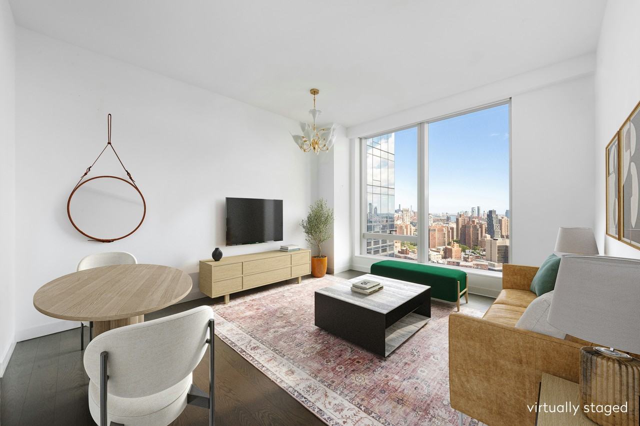 252 South St #33E - Photo 3 of 10