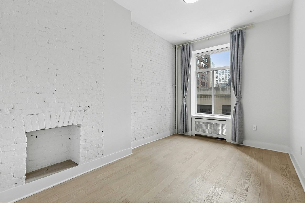 23 W 31st St #4A - Photo 2 of 6