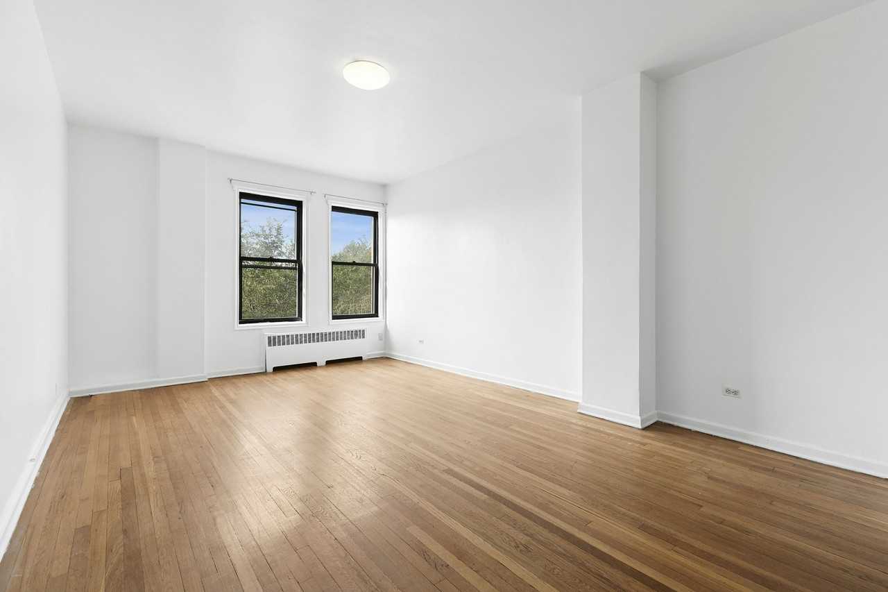 265 Riverside Dr #6D - Photo 2 of 9