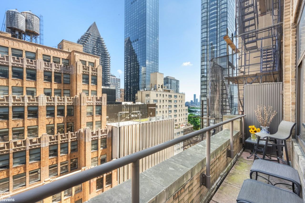 310 E 46th St #14E - Photo 4 of 13