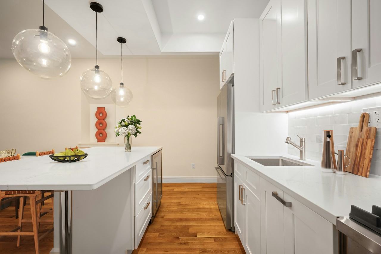 133 E 30th St #3C - Photo 3 of 5