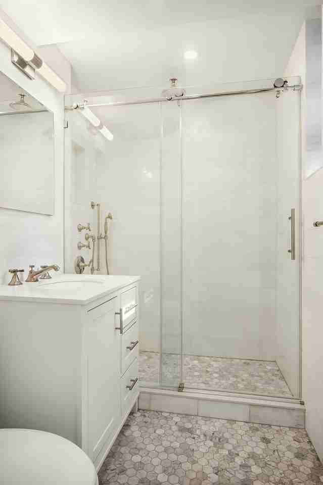 133 E 30th St #3C - Photo 5 of 5