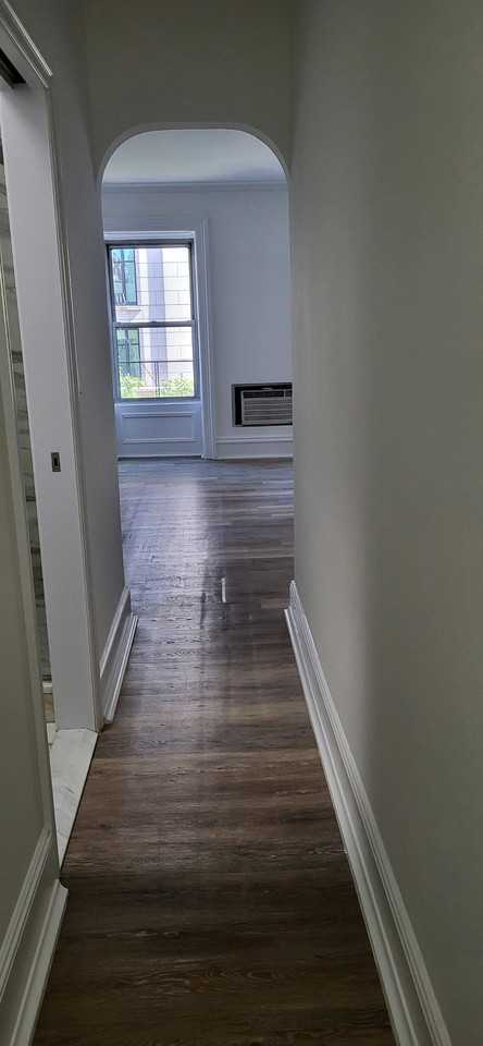 864 Lexington Ave #500 - Photo 2 of 13