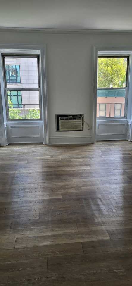 864 Lexington Ave #500 - Photo 3 of 13