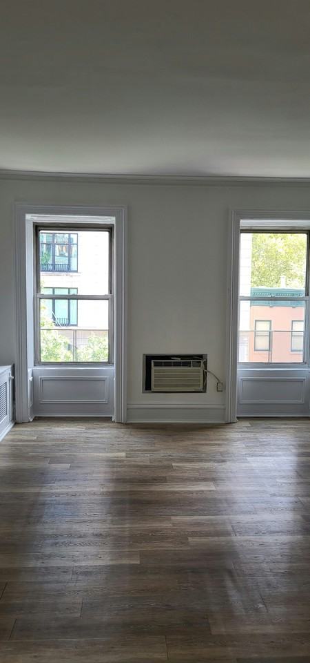 864 Lexington Ave #500 - Photo 4 of 13