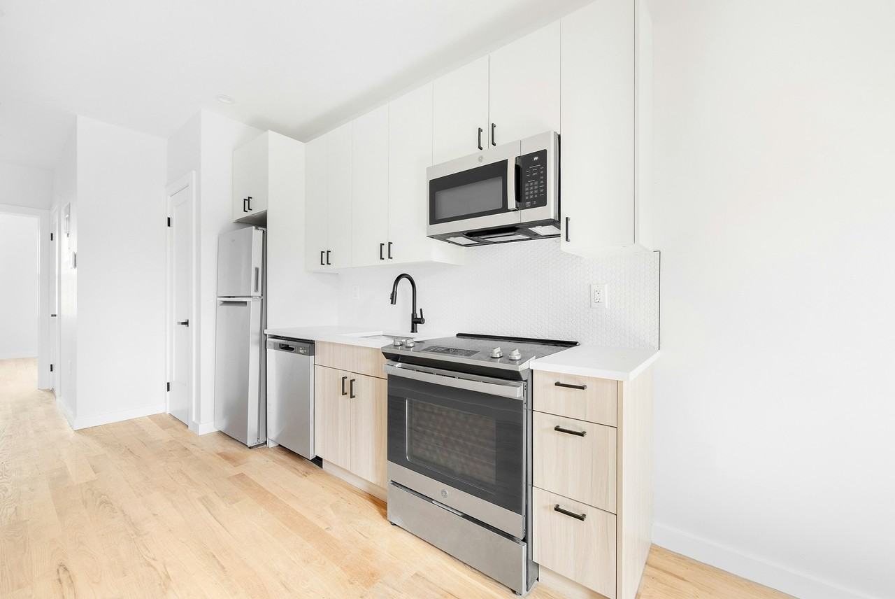 148 Norman Ave #1A - Photo 7 of 10