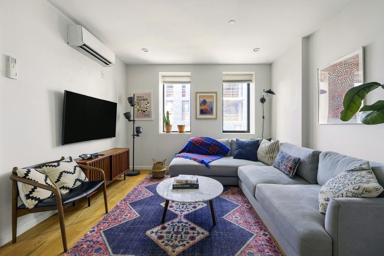 504 Humboldt St #3B - Photo 2 of 7