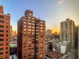 160 E 84th St #PH - Photo 1 of 1