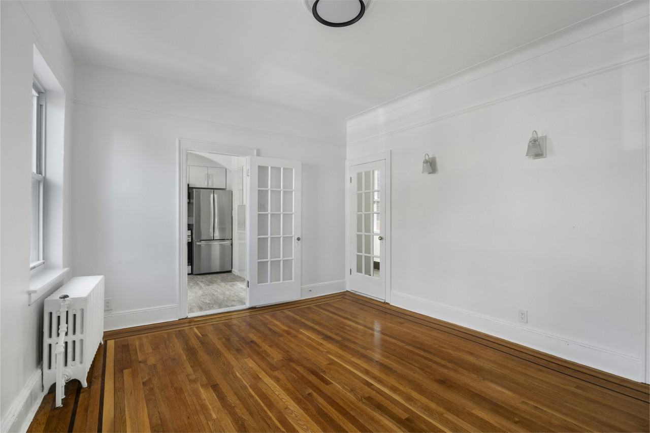 3106 38th Ave #2 - Photo 3 of 7