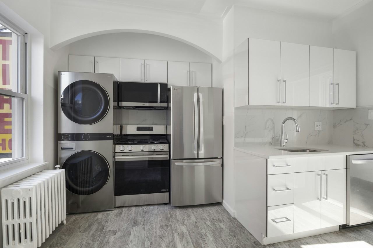 3106 38th Ave #2 - Photo 5 of 7