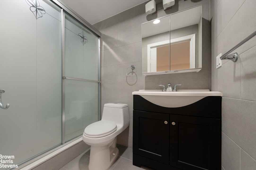 1079 Seneca Ave #1 - Photo 6 of 7