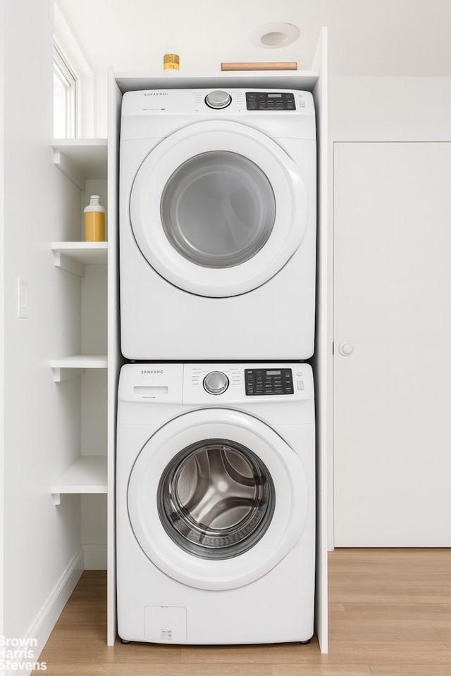 1079 Seneca Ave #1 - Photo 7 of 7