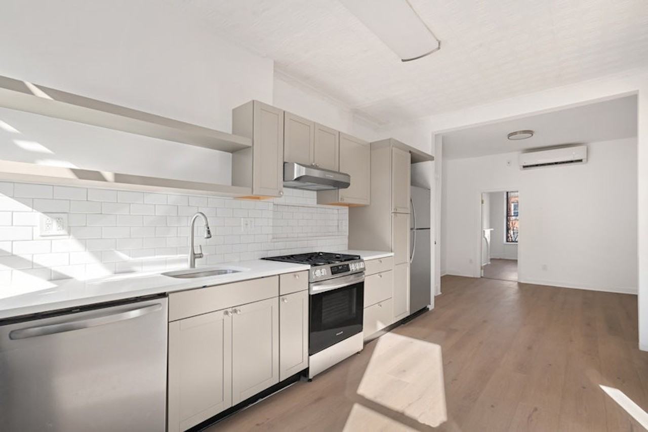 76 Somers St #2 - Photo 2 of 14