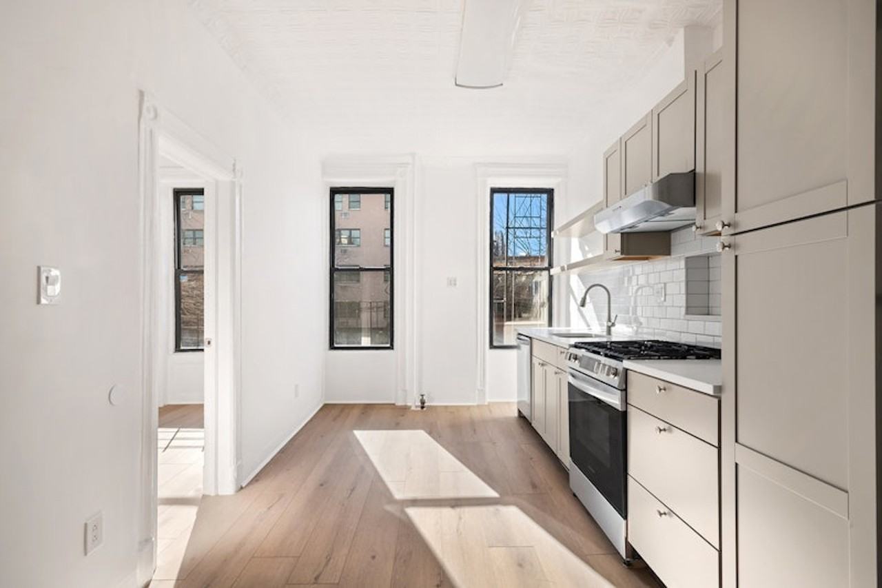 76 Somers St #2 - Photo 3 of 14