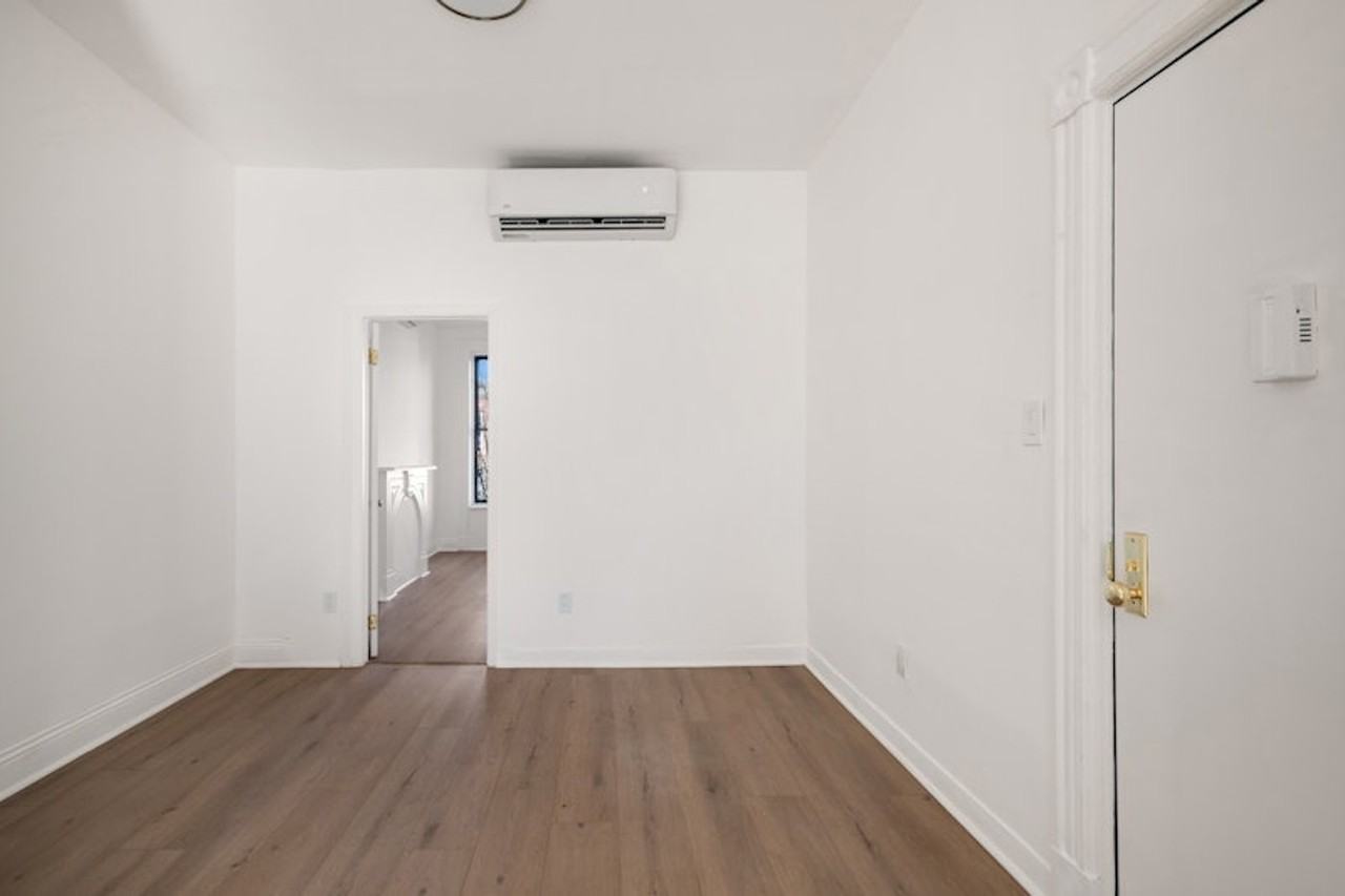 76 Somers St #2 - Photo 5 of 14