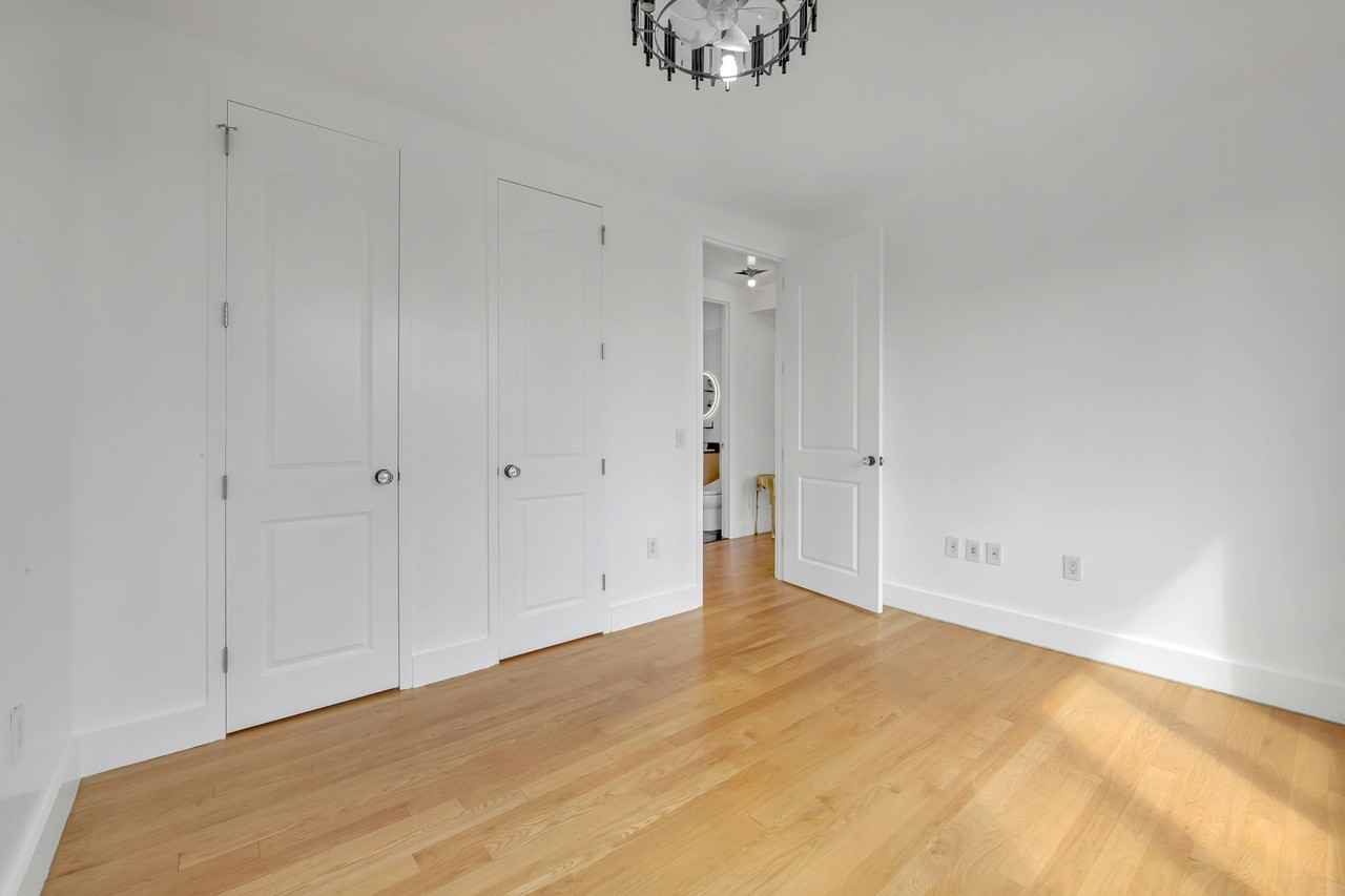 2155 Daly Ave #6B - Photo 6 of 11