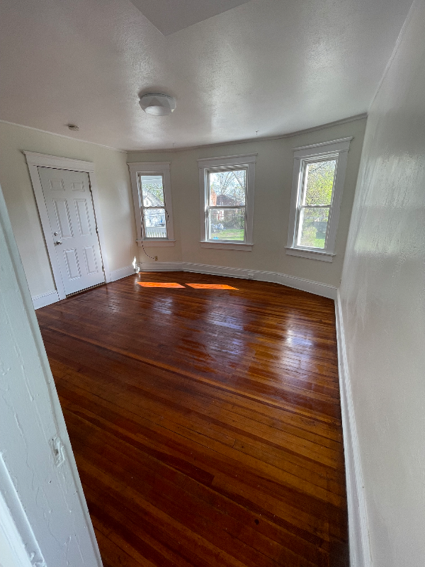 100 Allen St #1 - Photo 2 of 9