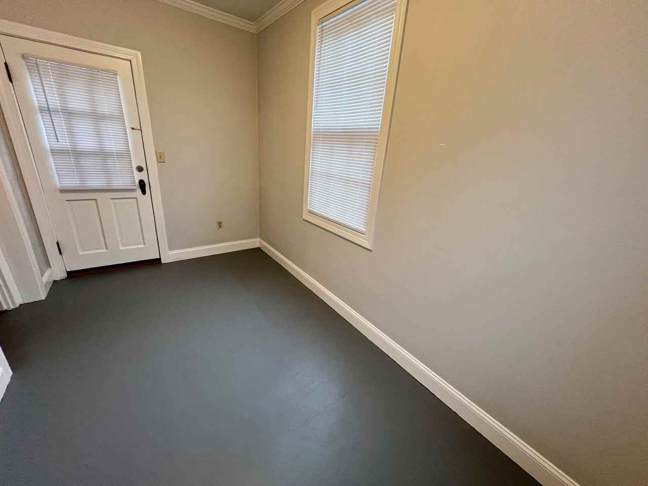 716 B Ave - Photo 4 of 14