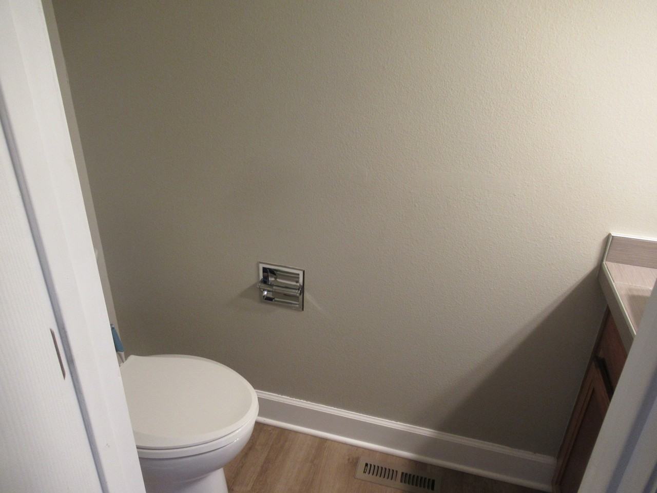 3909 Smoke Tree Drive - Photo 4 of 14