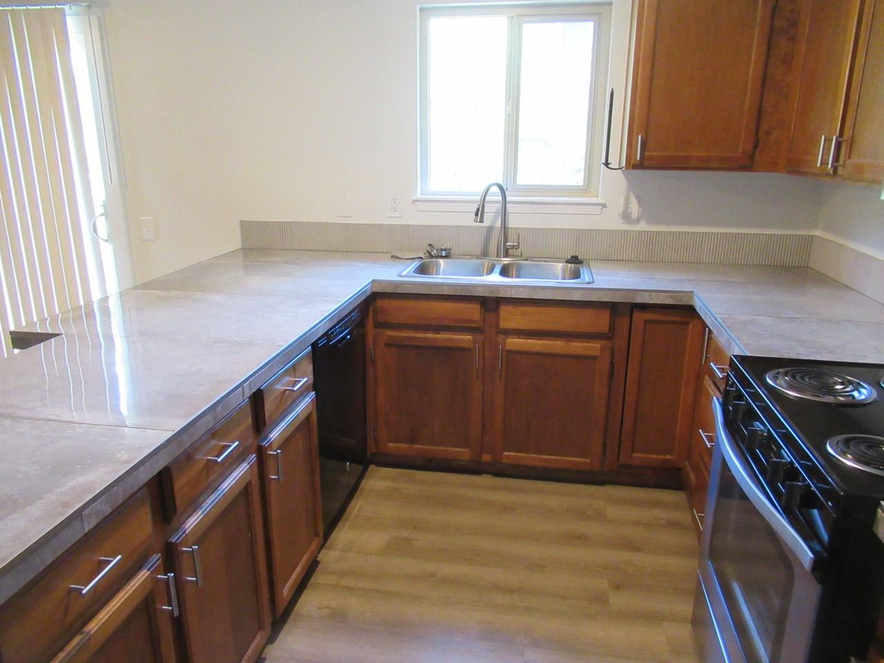 3909 Smoke Tree Drive - Photo 7 of 14