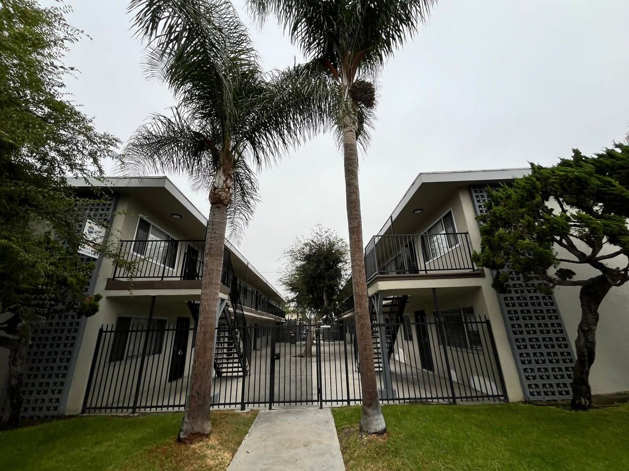 1604 Henderson Ave #6 - Photo 3 of 13