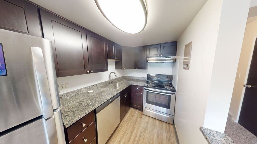 912 S Forest Ave #912-05 - Photo 2 of 7