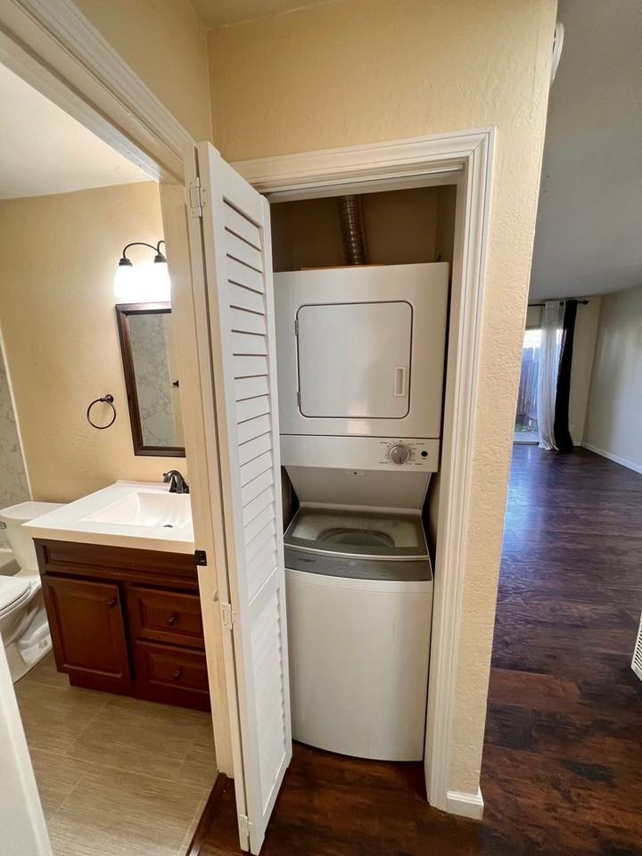 4810 Blum Rd #1 - Photo 4 of 5