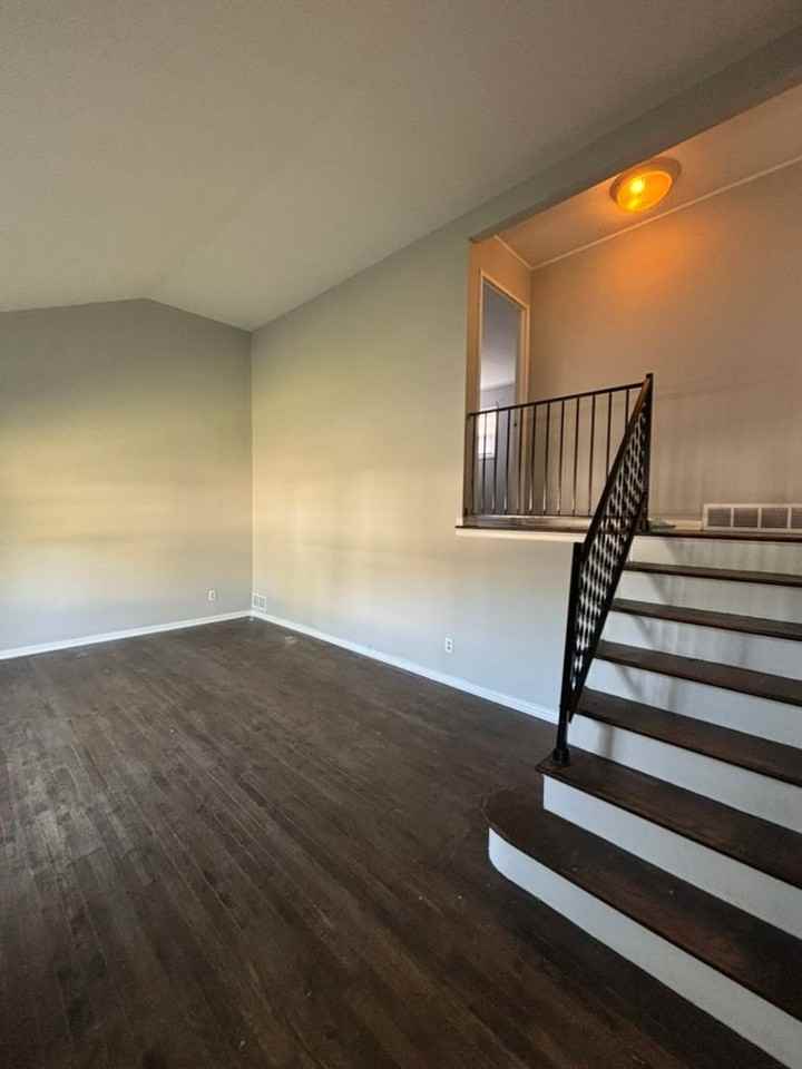 1313 Country Club Rd - Photo 2 of 9