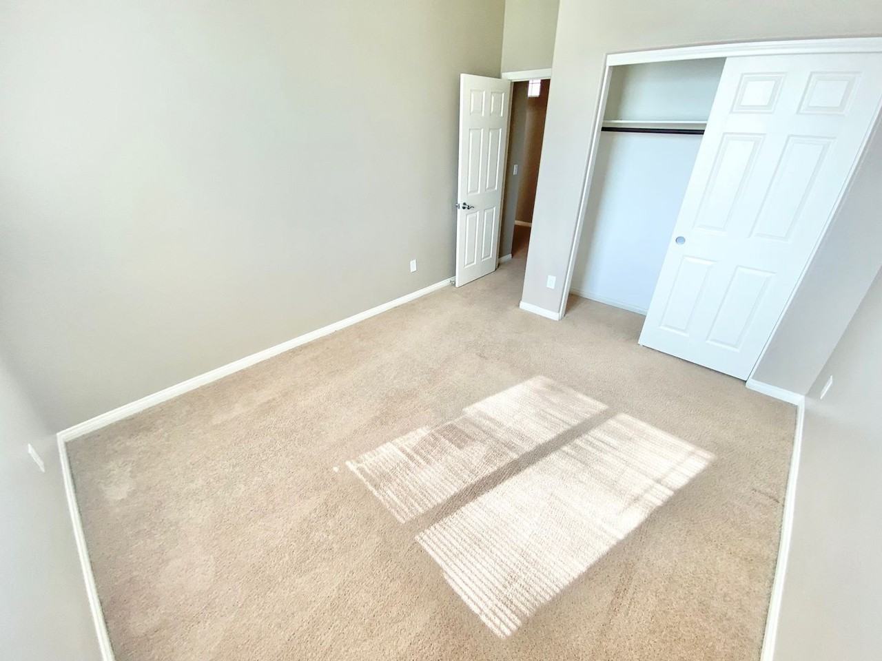 81 Avenza Dr - Photo 2 of 27