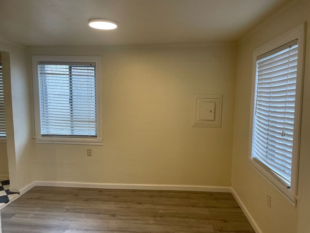 340 Mariposa St - Photo 3 of 9