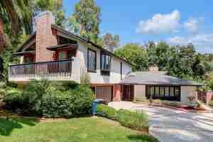 featured image of 14205 Bronte Dr