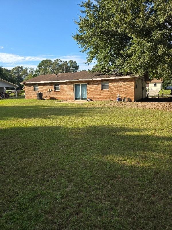 207 Athens St - Photo 2 of 20