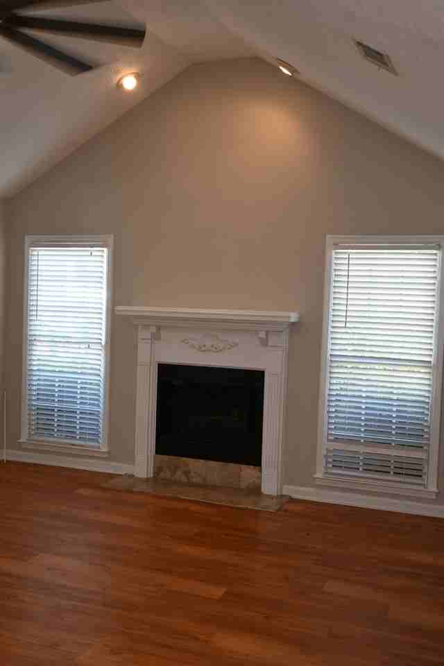 2990 Blanchard Pl - Photo 4 of 30