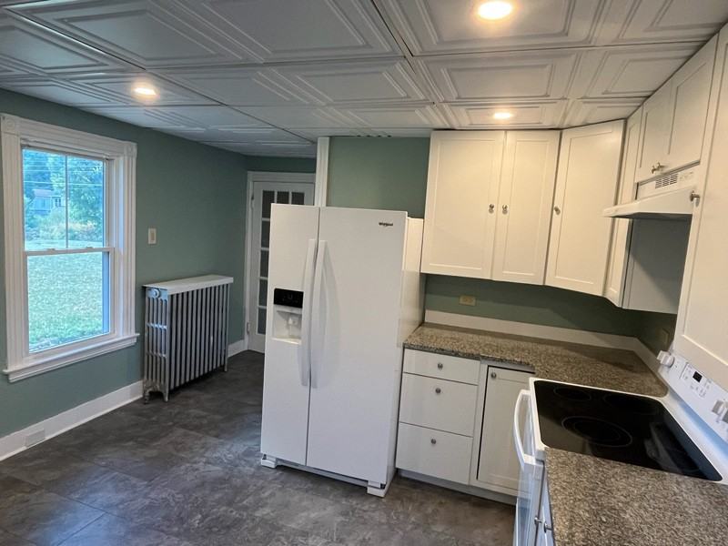 24 Rowe Ave #1 - Photo 3 of 19