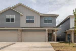 featured image of 8903 Nw 109th Ln