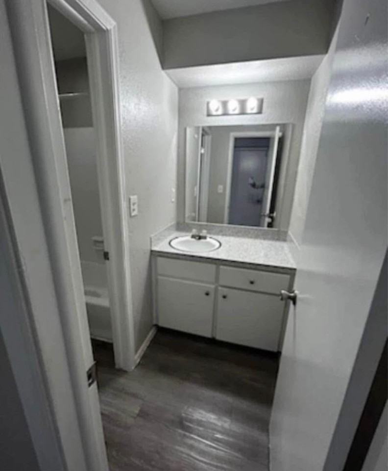 Fairway Apartments - Photo 7 of 45