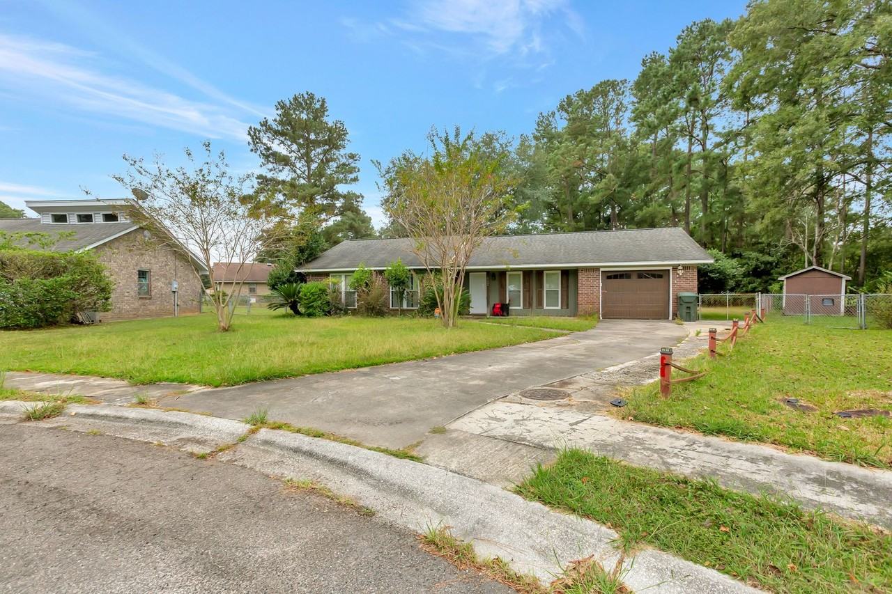 412 Fox Hunt Rd - Photo 2 of 27