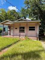 featured image of 1759 W 11th St