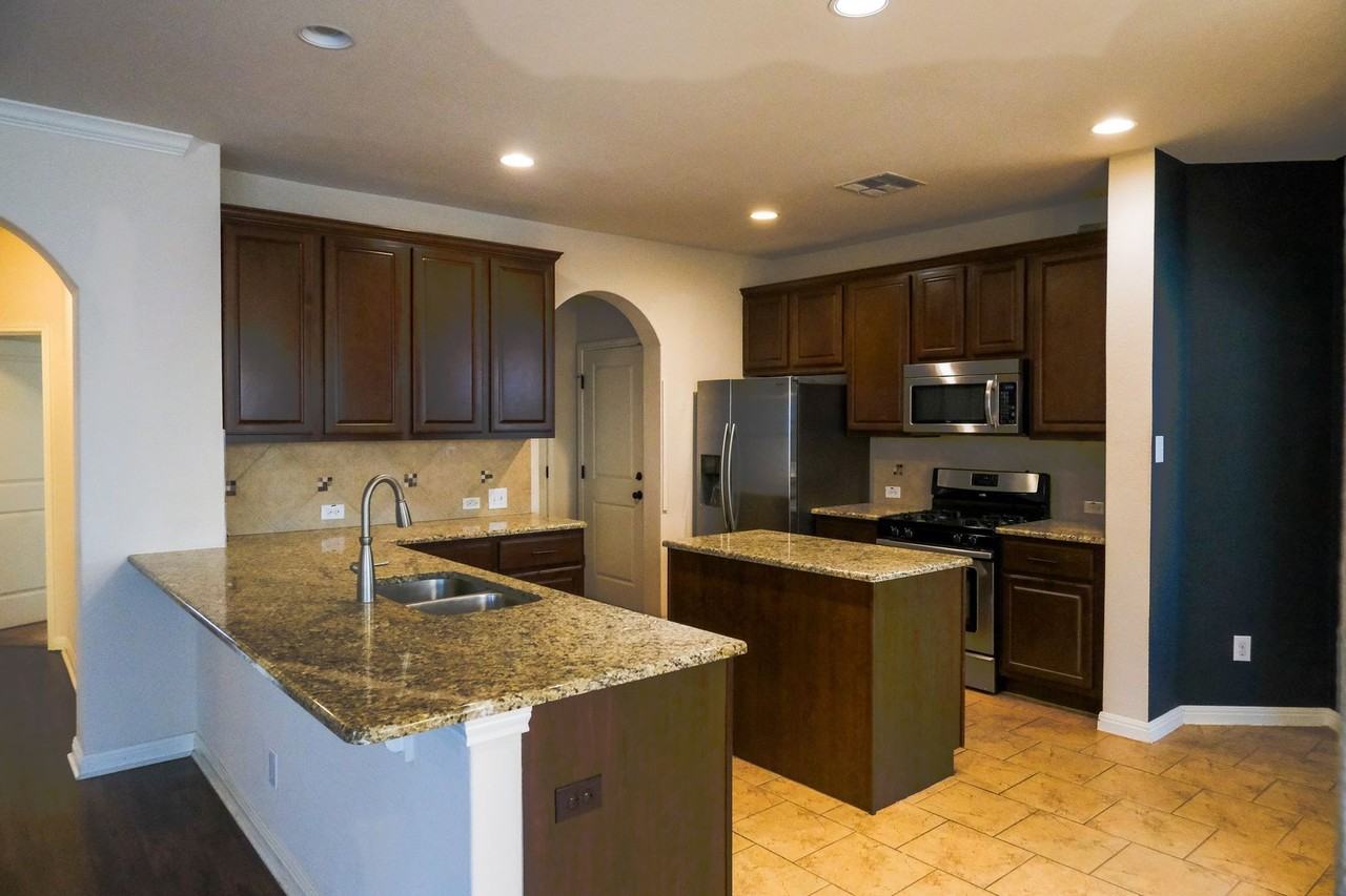 222 Still Hollow Crk - Photo 3 of 21