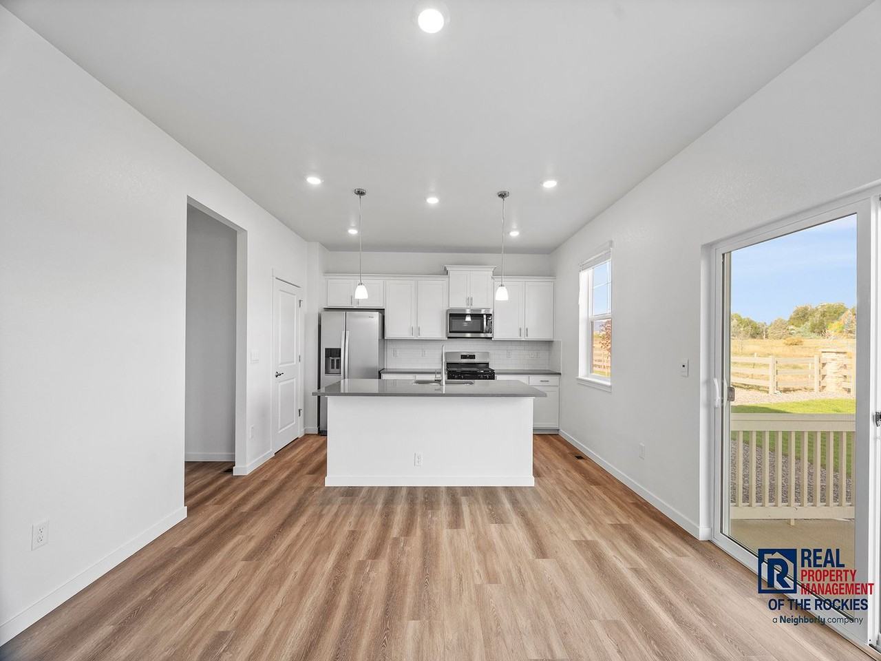 1024 Scotts Peak Dr - Photo 7 of 22