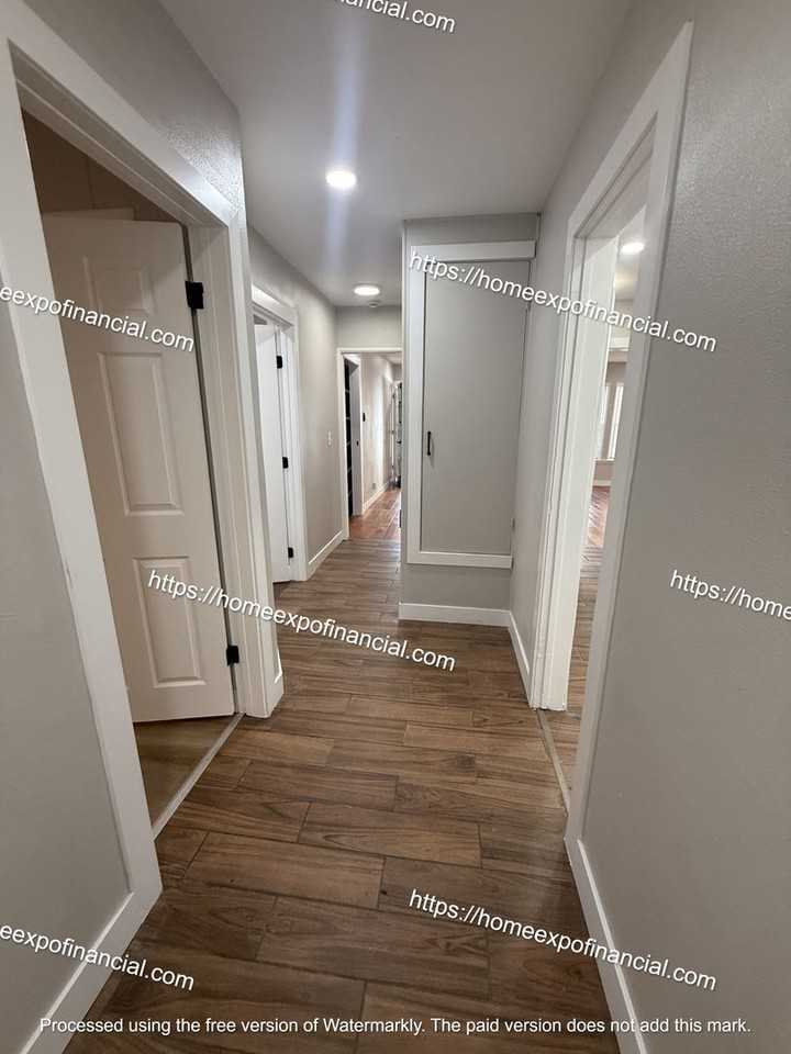 4411 Emerson St - Photo 7 of 50