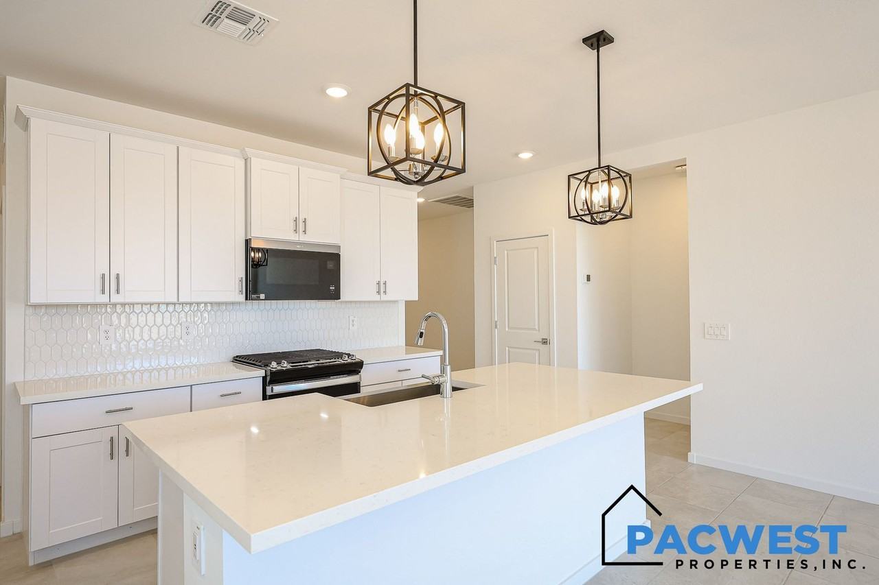 15886 W Gray Fox Trl - Photo 5 of 30