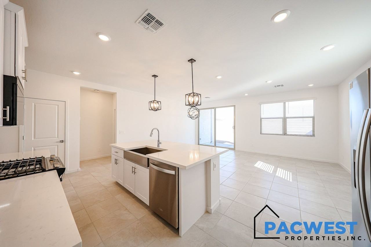 15886 W Gray Fox Trl - Photo 3 of 30