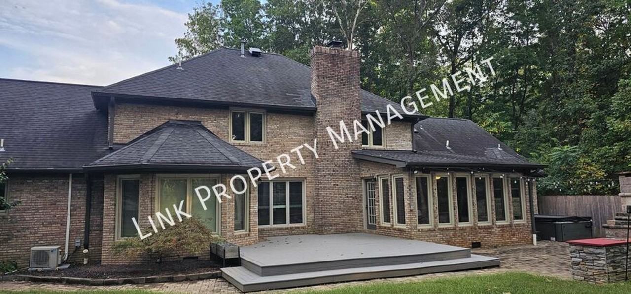 7701 Elizabeth Way Dr - Photo 2 of 50