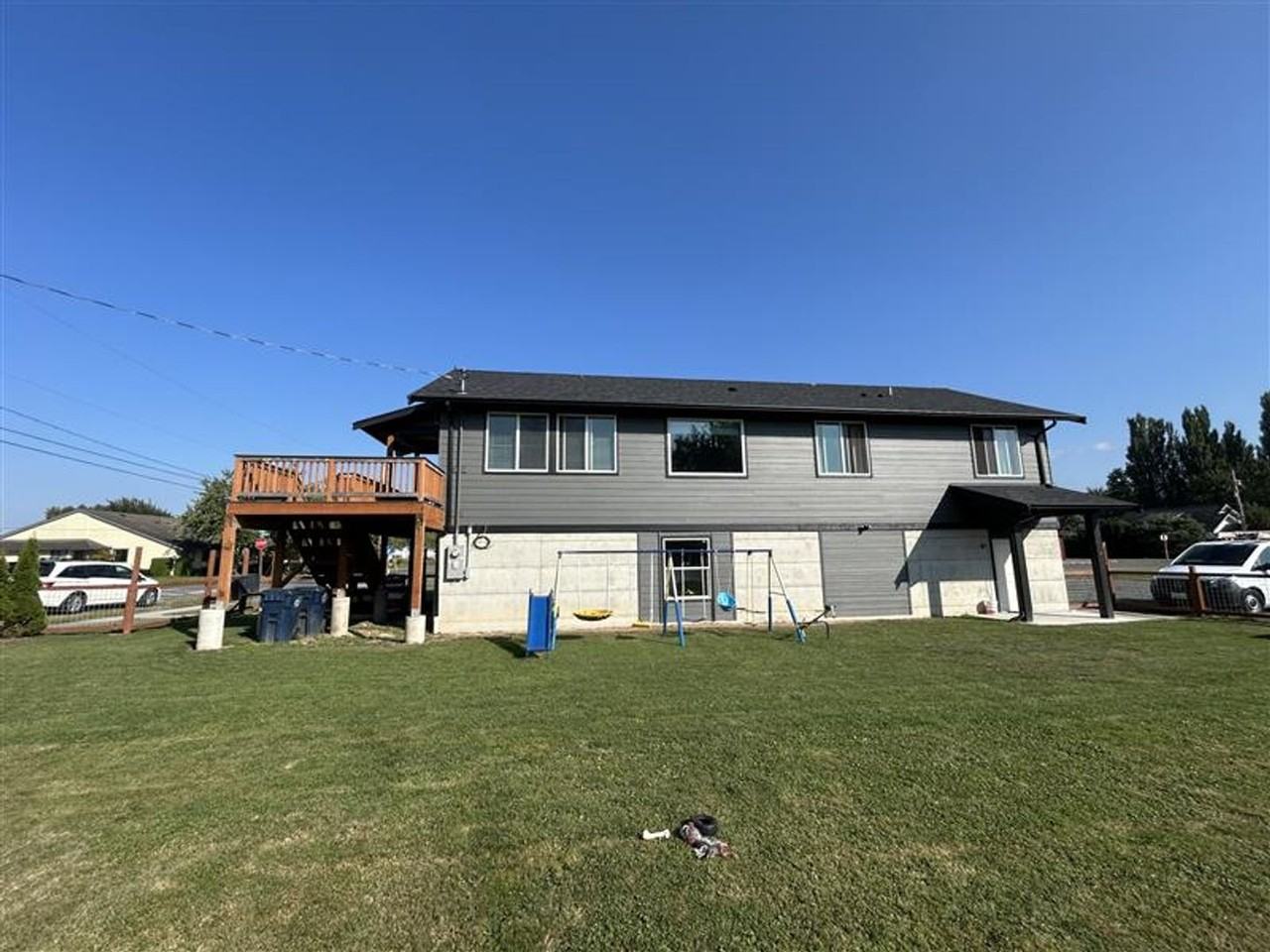 343 2nd St - Photo 3 of 20