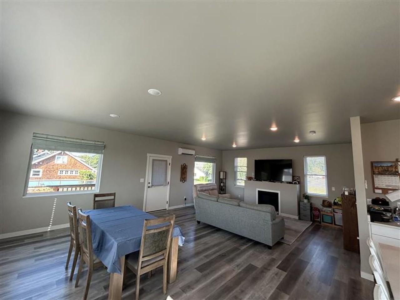 343 2nd St - Photo 7 of 20